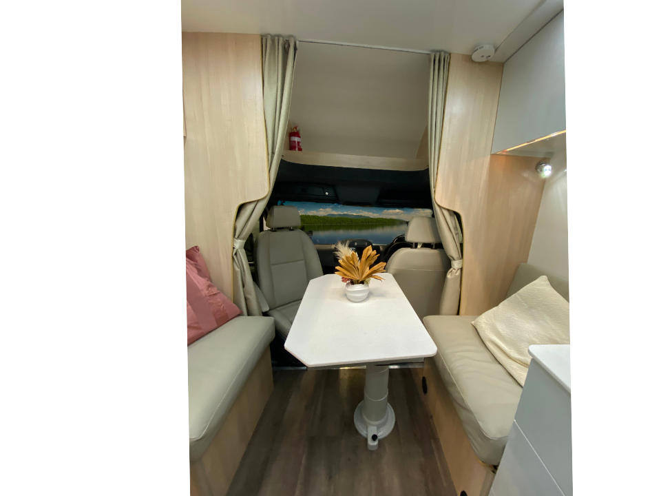 Sovereign Q-2 at show